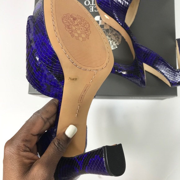 New Vince Camuto womens platform heels size 10 snakeskin leather ankle strap - Picture 6 of 7